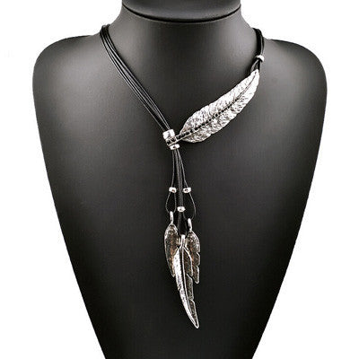 Bohemian Rope Chain Feather Pendant Necklace